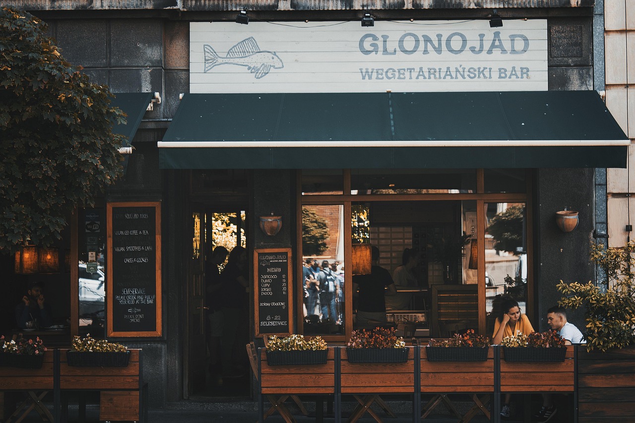 Cafes & home kitchens